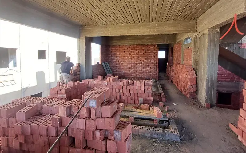 D74 النرجس اكتوبر 2025 الطوب الاحمر 2