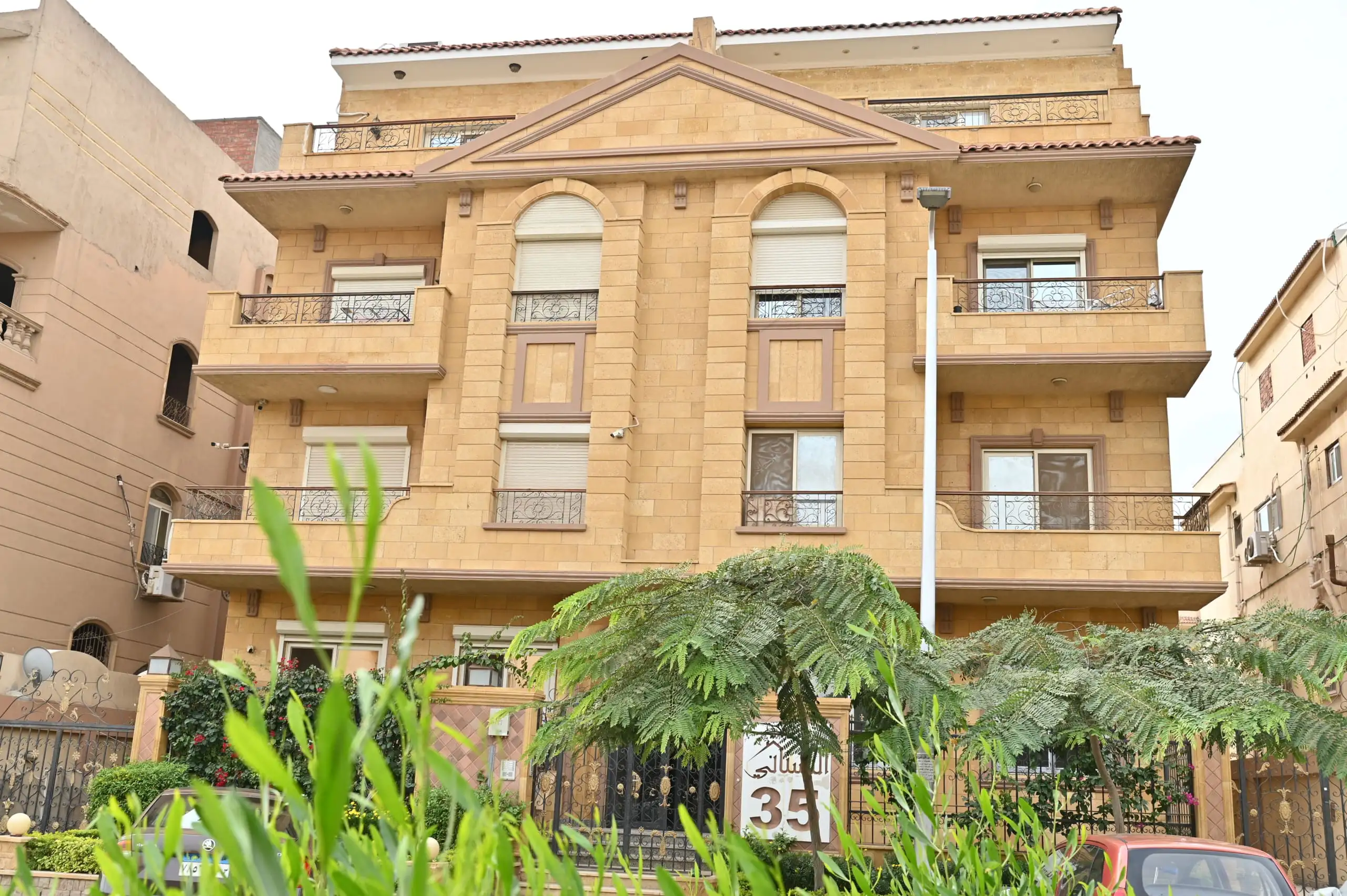 فيلا 35 - الحي الأول الواجهة